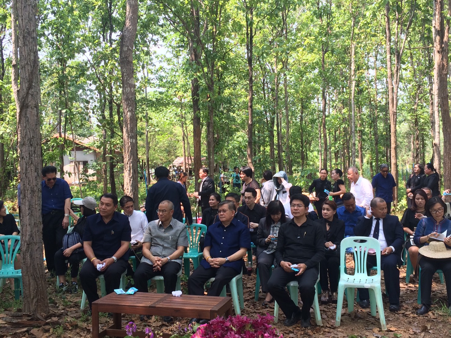 คณะทำงานขับเคลื่อนการพัฒนาเศรษฐกิจฐานรากและประชารัฐลงพื้นที่ตรวจเยี่ยม และติดตามผลการดำเนินงานการพัฒนาเศรษฐกิจฐานรากและประชารัฐ จังหวัดอุดรธานี และสกลนคร