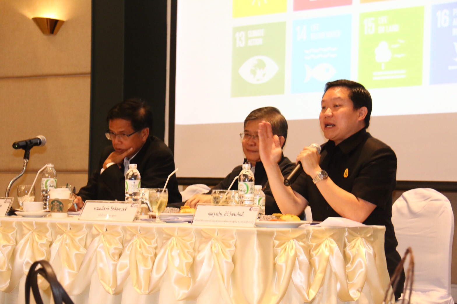 คสป. สงขลา โชว์โมเดล “เดินหน้าสงขลา เดินหน้าประเทศไทย” ขับเคลื่อนประชารัฐฯ