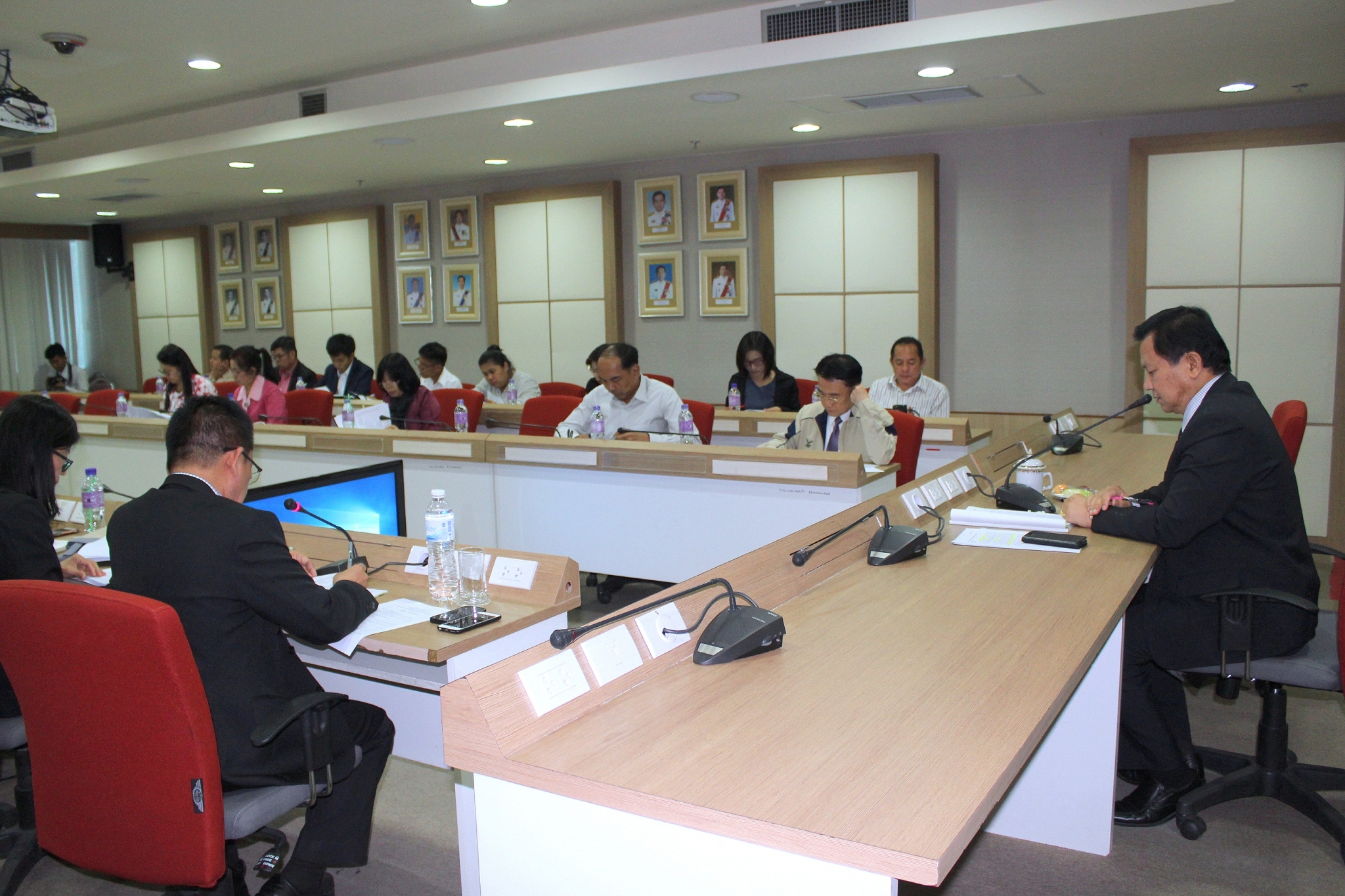 การประชุม” คณะกรรมการอำนวยการและคณะทำงานรับผิดชอบการดำเนินงานทอดผ้าป่ากองทุนพัฒนาเด็กชนบท ในพระราชูปถัมภ์สมเด็จพระเทพรัตนราชสุดาฯ สยามบรมราชกุมารี ประจำปี ๒๕๖๑”