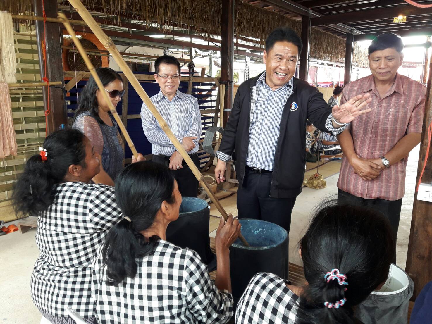 พ.ช. เตรียมโชว์ OTOP เด่น “เทวาผ้าไทย” หนองบัวลำภู เสนอนายกรัฐมนตรี