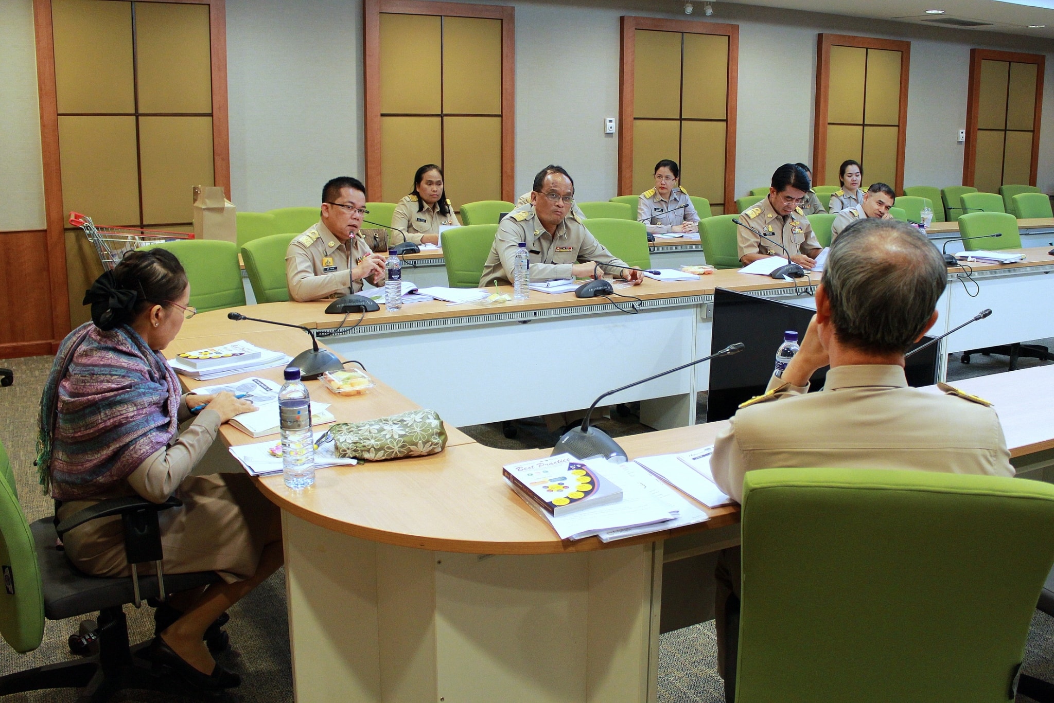 วันจันทร์ที่ 21 ตุลาคม 2562 เวลา 14.00 น. นางปราณี รัตนประยูร หัวหน้าผู้ตรวจราชการกรมฯ เป็นประธานการประชุม