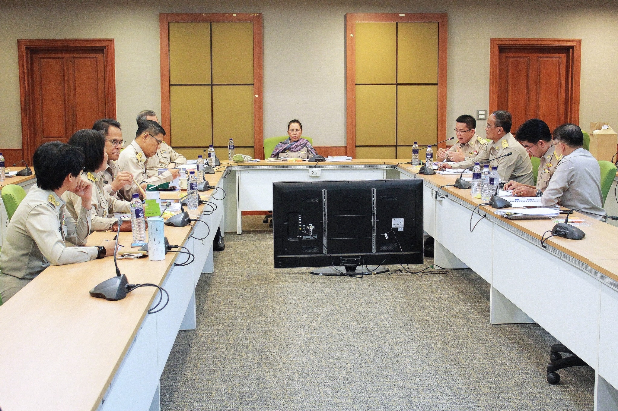 วันจันทร์ที่ 21 ตุลาคม 2562 เวลา 14.00 น. นางปราณี รัตนประยูร หัวหน้าผู้ตรวจราชการกรมฯ เป็นประธานการประชุม