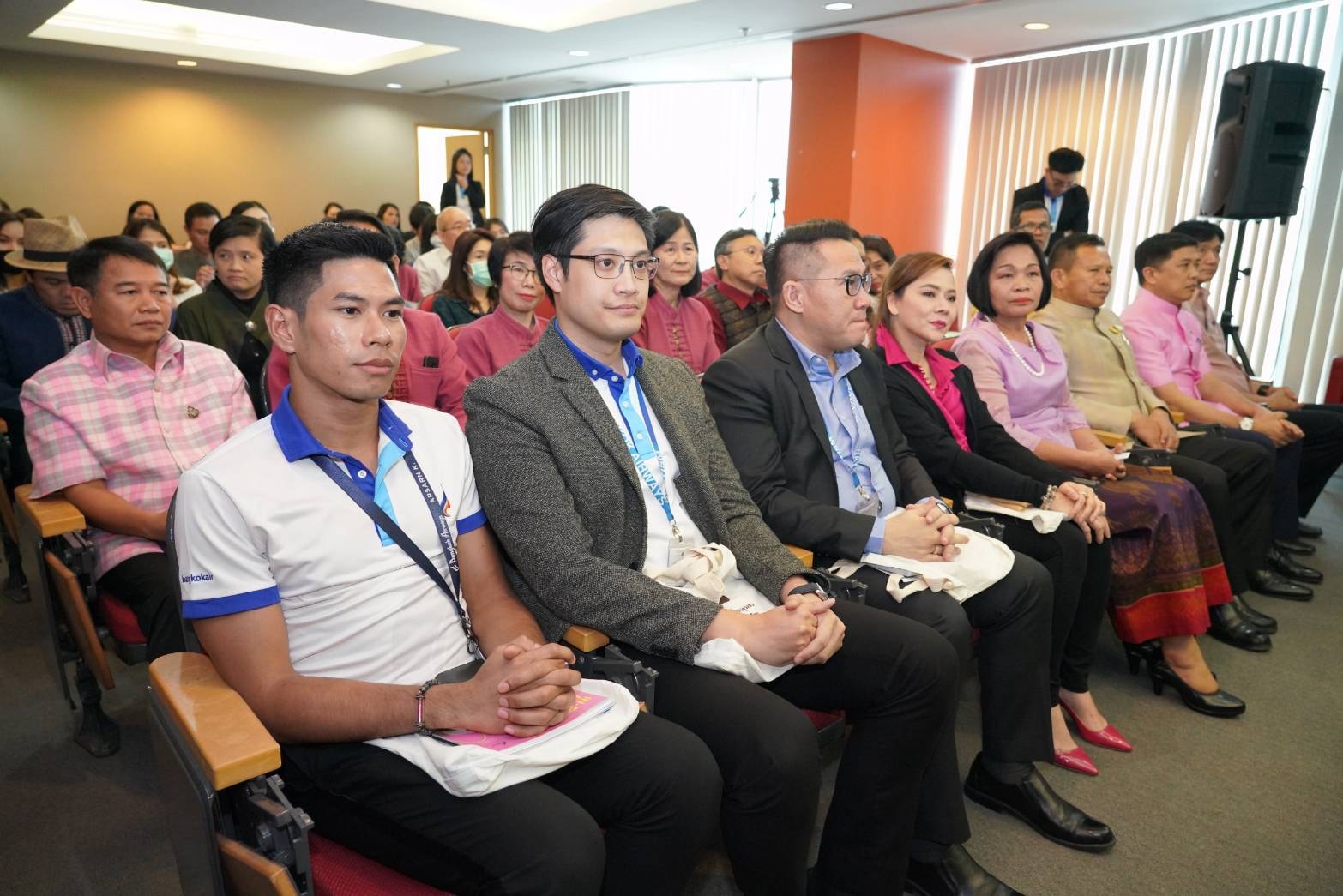 พช.จับมือการบินกรุงเทพ ดึงนักท่องเที่ยวเข้าหมู่บ้าน OTOP นวัตวิถี สร้างรายได้สู่ชุมชน