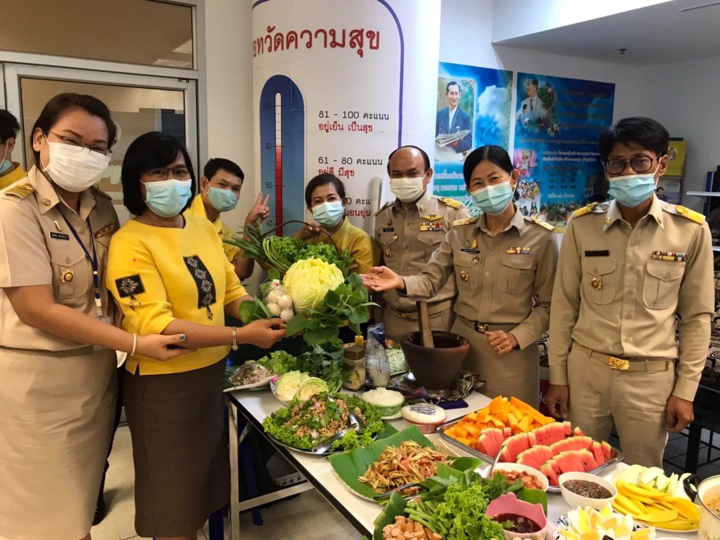 นางสาวนิภา ทองก้อน ผู้อำนวยการสำนักเสริมสร้างความเข้มแข็งชุมชน มอบหมายให้นางวรรณา ลิ่มพานิชย์ นักวิชาการพัฒนาชุมชนเชี่ยวชาญ เป็นประธานเปิดงาน “Veget of love : สสช. ปันผัก ปันรัก ปันสุข” ครั้งที่ 5