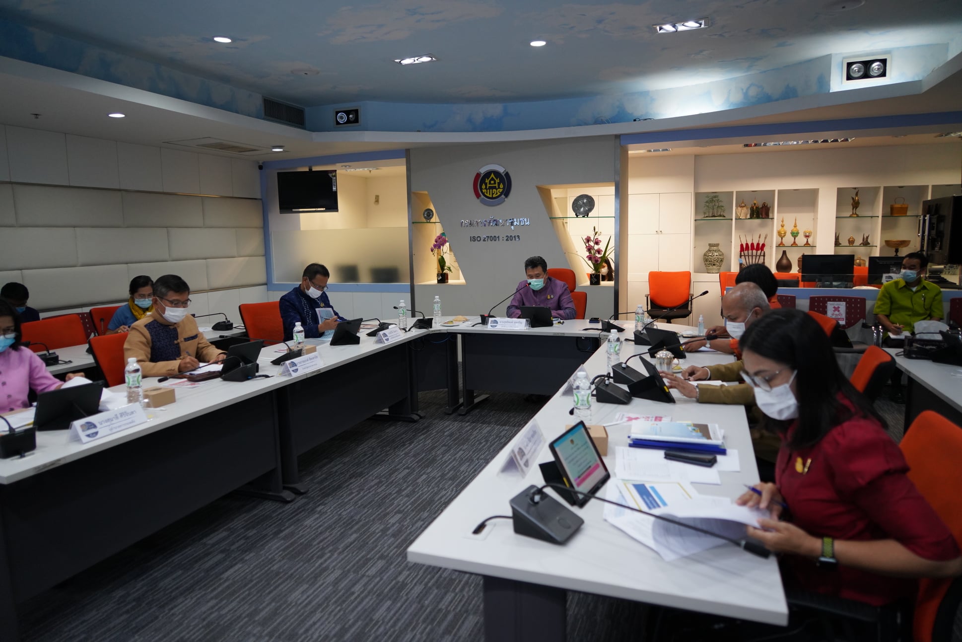พช. เปิดตัวแพลตฟอร์มออนไลน์ “โคก หนอง นา พัฒนาชุมชน” บริการสารสนเทศเพื่อประชาชน มุ่งเน้นในการข้อมูล สื่อสารแลกเปลี่ยนองค์ความรู้ ในการขับเคลื่อนโครงการพัฒนาคุณภาพชีวิตตามหลักทฤษฎีใหม่