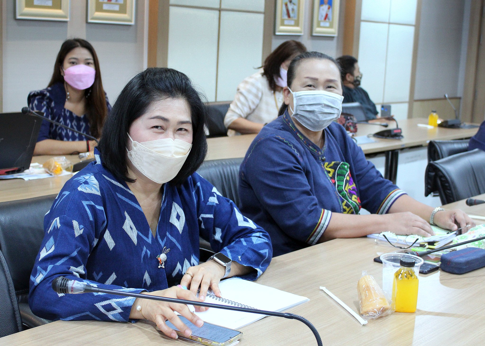นายรังสรรค์ หังสนาวิน ผู้อำนวยการกลุ่มงานส่งเสริมการบริหารจัดการชุมชน เป็นประธานการประชุมสำนักเสริมสร้างความเข้มแข็งชุมชน