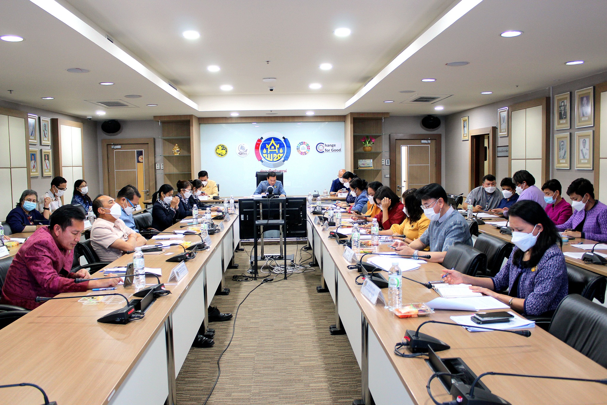อธิบดีกรมการพัฒนาชุมชน เป็นประธานการประชุมคณะกรรมการบริหารกองทุนพัฒนาเด็กชนบทส่วนกลาง