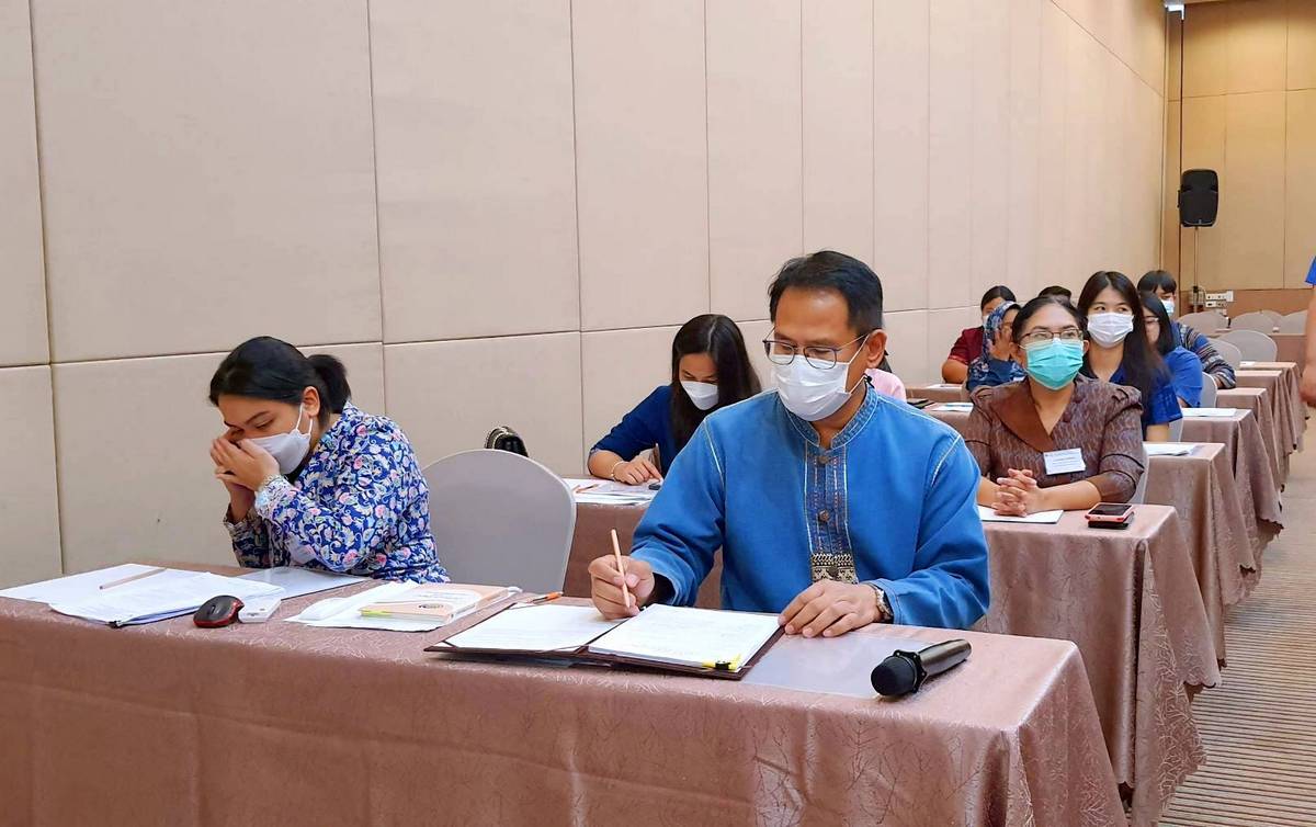 การประชุมเชิงปฏิบัติการพัฒนาศักยภาพเจ้าหน้าที่พัฒนาชุมชนผู้รับผิดชอบงานพัฒนาหมู่บ้านคนรักช้าง ตามโครงการพัฒนาหมู่บ้านเศรษฐกิจพอเพียง