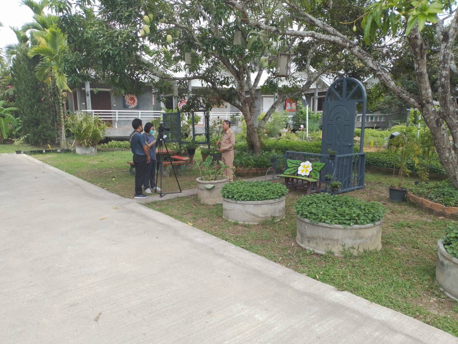เยี่ยมชมศูนย์เรียนรู้โคก หนอง นา ป่าไผ่โมเดล จังหวัดเชียงใหม่