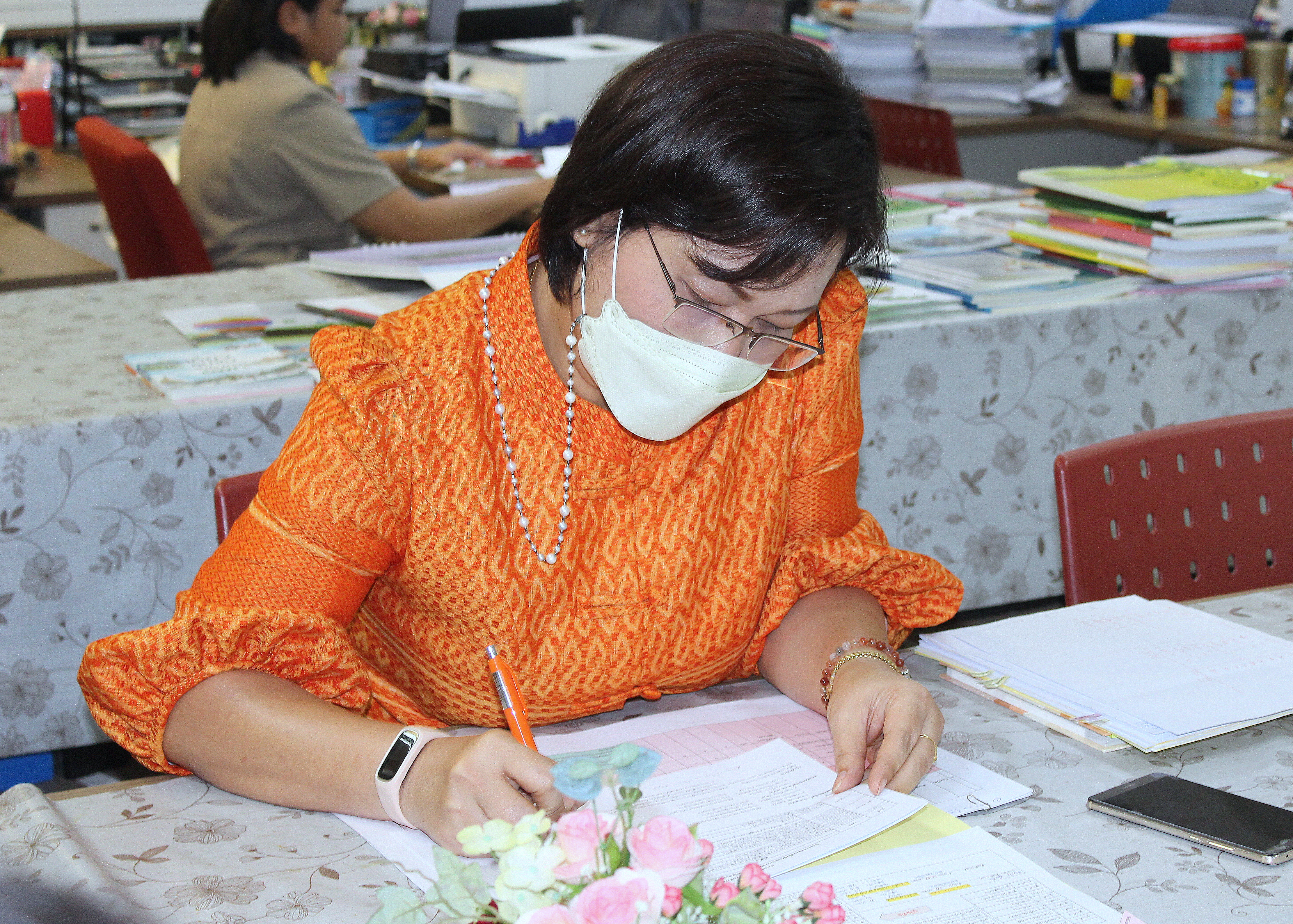 การติดตามความก้าวหน้าการดำเนินงานโครงการพัฒนาพื้นที่ต้นแบบการพัฒนาคุณภาพชีวิตตามหลักทฤษฎีใหม่ประยุกต์สู่ “โคก หนอง นา โมเดล”