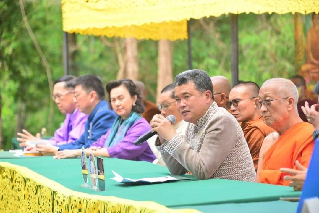 ปลัดมหาดไทยนำคณะลงพื้นที่แห่งความยั่งยืน ณ วัดพุทธอุทธยานดอยอินทรีย์ เพื่อขับเคลื่อนเขตพัฒนาเศรษฐกิจพอเพียง (SEDZ) ด้วยโมเดลเศรษฐกิจใหม่ควบคู่การจัดงานวันดินโลก ปี 2565 (World Soil Day 2022) พร้อมเน้นย้ำ ส่งเสริมถ่ายทอดสิ่งดี ๆ เหล่านี้ให้เยาวชนคนรุ่นใหม่ร่วมสืบทอดต่อไปให้ยั่งยืน