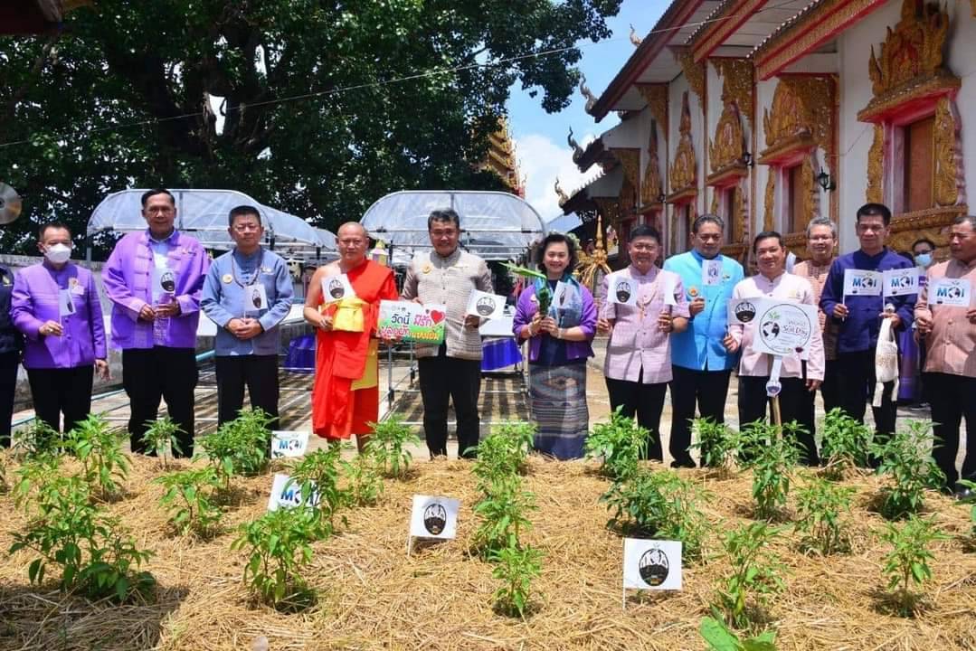 ปลัด มท. ลงพื้นที่ตรวจเยี่ยมให้กำลังใจกลุ่มผู้สูงอายุ เด็ก เยาวชน และภาคีเครือข่าย ณ วัดหัวฝาย จังหวัดเชียงราย เน้นย้ำ “นายอำเภอเป็นผู้มีบทบาทสำคัญในการบูรณาการทุกภาคส่วนขับเคลื่อนงานเพื่อบำบัดทุกข์ บำรุงสุข สร้างคุณภาพชีวิตที่ดีให้กับพี่น้องประชาชนอย่างยั่งยืน”