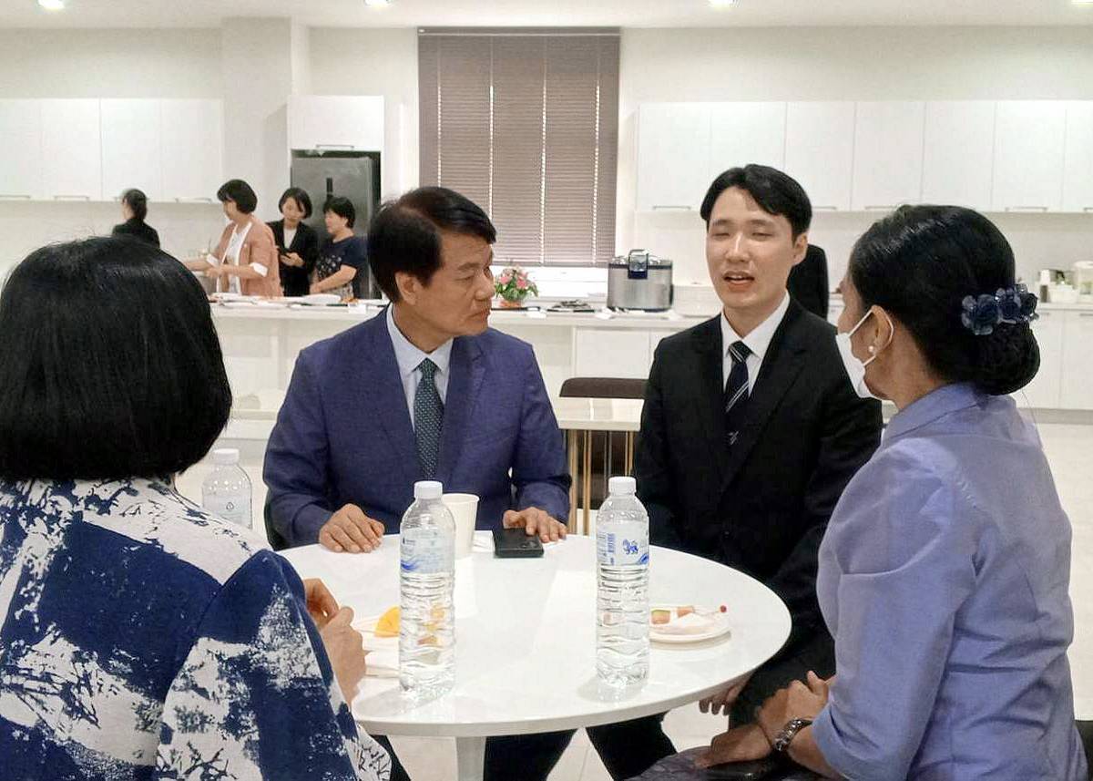 ร่วมเป็นแขกรับเชิญกิตติมศักดิ์ (VIP) รับชมการแสดงวัฒนธรรมนานาชาติ และให้กำลังใจแก่เยาวชนทั้งชาวไทยและชาวต่างประเทศ ในพิธีเปิดค่ายเยาวชนนานาชาติ 2023 IYF World Camp Thailand