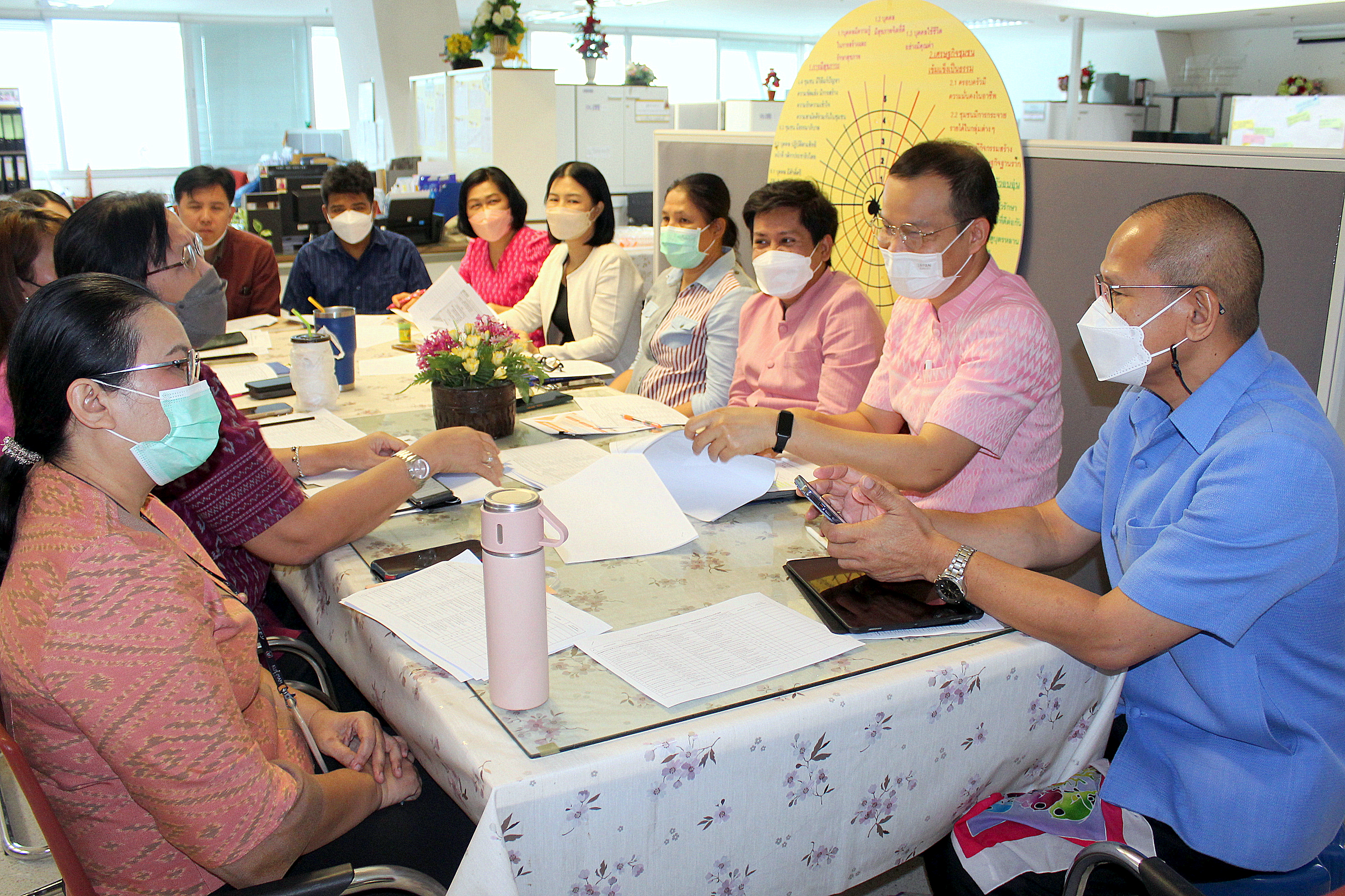 หารือแนวทางการพัฒนาการขับเคลื่อนงานพัฒนาชุมชนที่เกี่ยวข้องกับภารกิจของสำนักเสริมสร้างความเข้มแข็งชุมชน