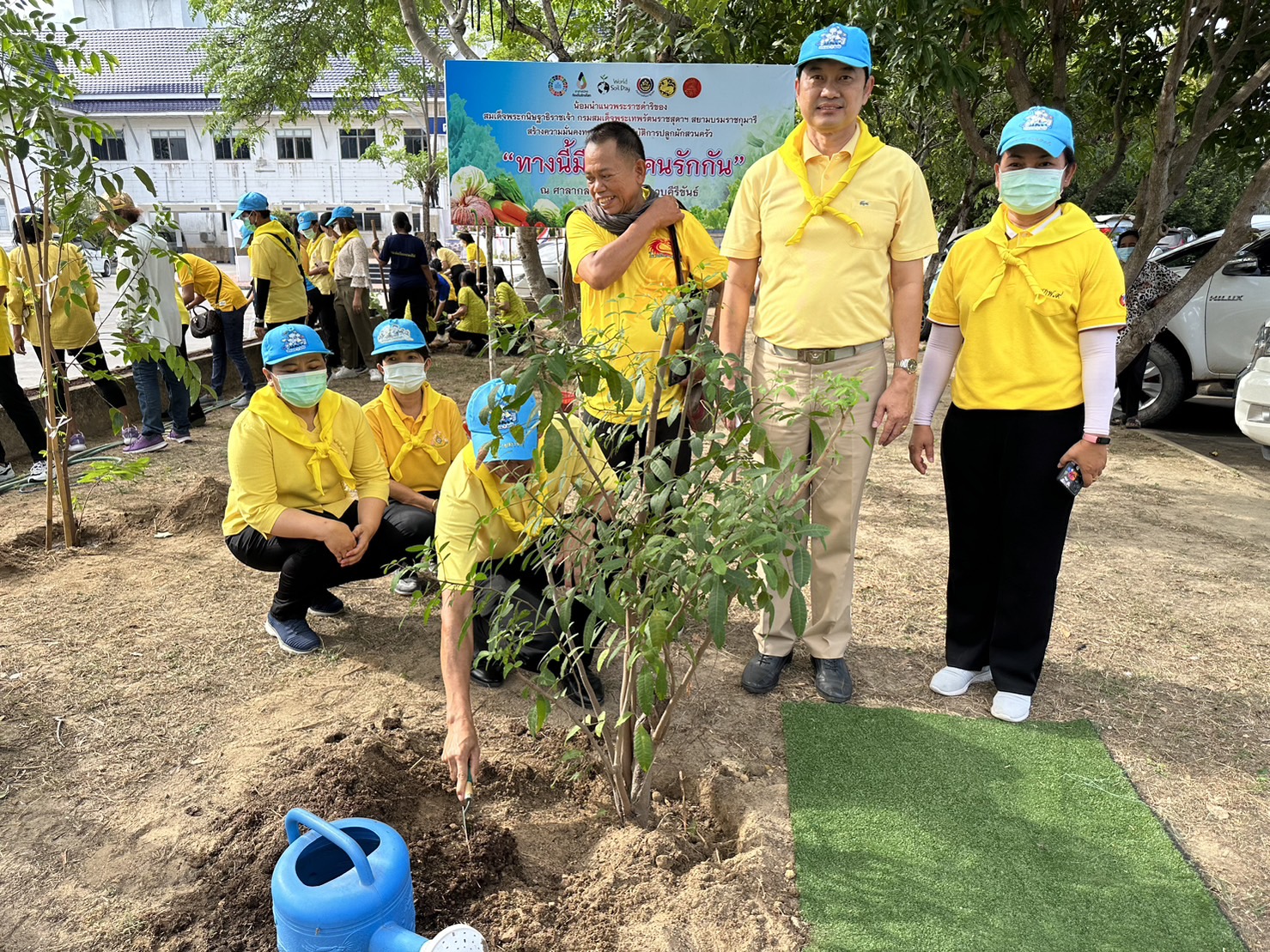 ลงพื้นที่ติดตามผลการดำเนินงานการขับเคลื่อนโครงการพัฒนาหมู่บ้านเศรษฐกิจพอเพียง ประจำปีงบประมาณ พ.ศ. 2566
