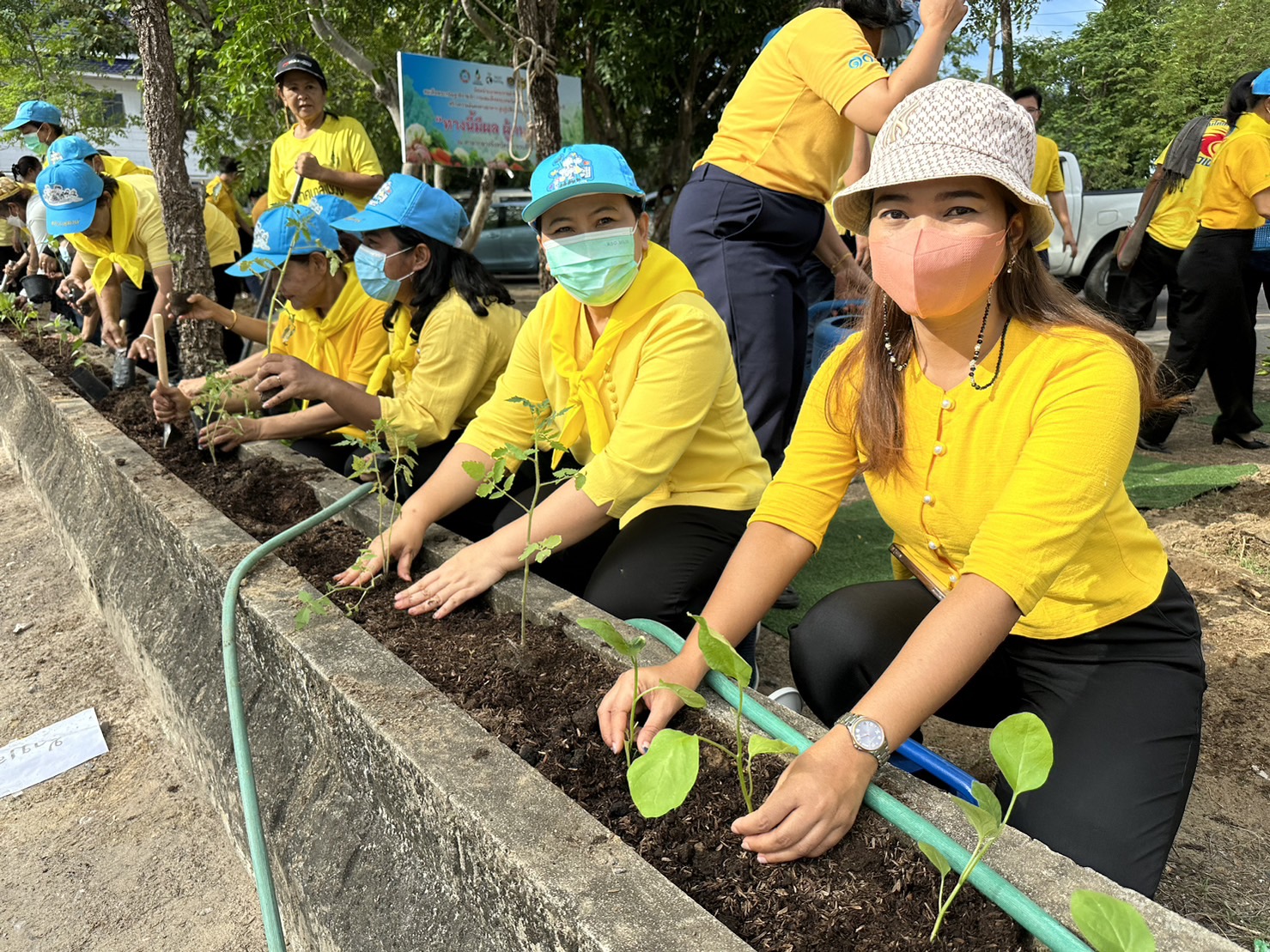 ลงพื้นที่ติดตามผลการดำเนินงานการขับเคลื่อนโครงการพัฒนาหมู่บ้านเศรษฐกิจพอเพียง ประจำปีงบประมาณ พ.ศ. 2566