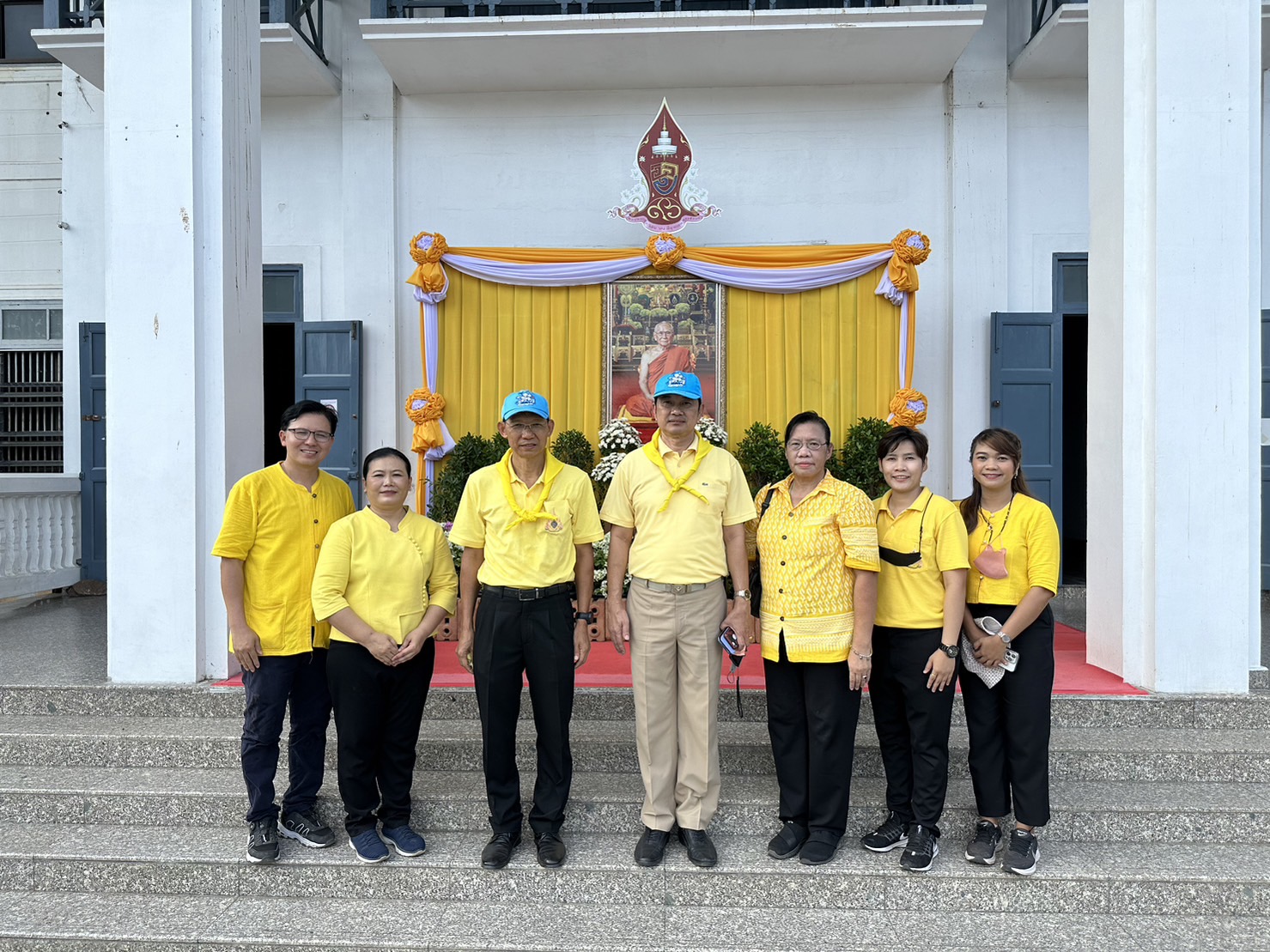 ลงพื้นที่ติดตามผลการดำเนินงานการขับเคลื่อนโครงการพัฒนาหมู่บ้านเศรษฐกิจพอเพียง ประจำปีงบประมาณ พ.ศ. 2566