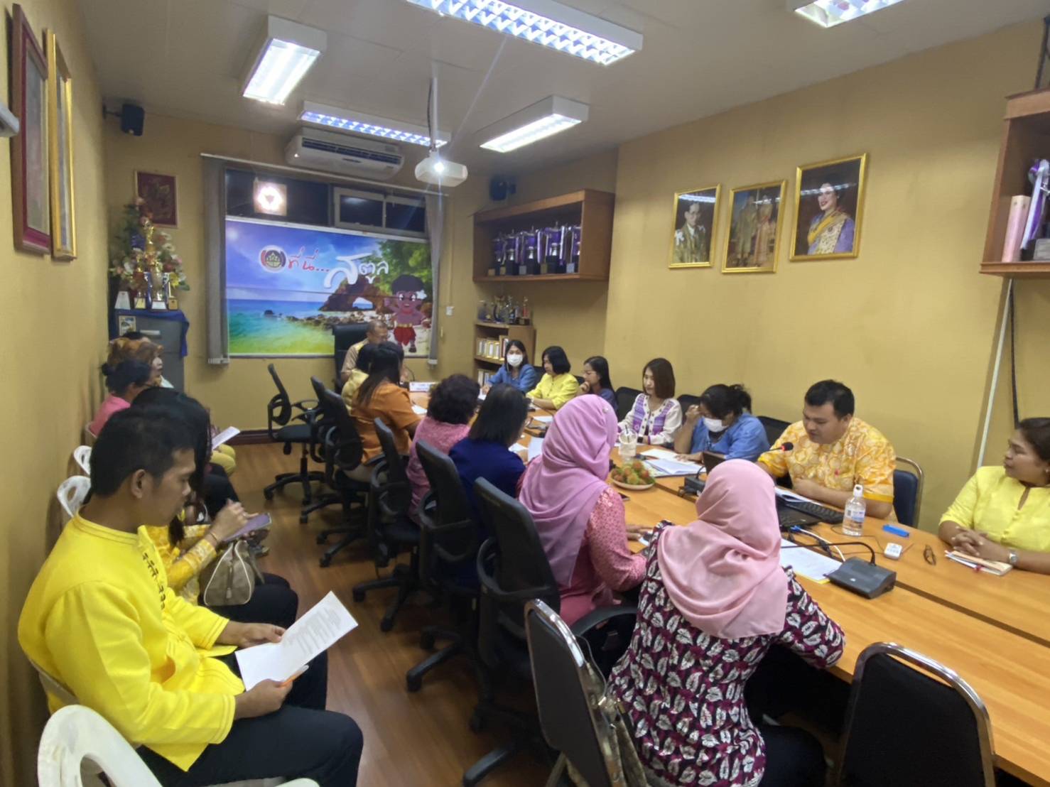 บทบาทองค์กรสตรี และผู้นำ อช. ในการขับเคลื่อนการขจัดความยากจน การส่งเสริมสนับสนุนบทบาทการขับเคลื่อนการขจัดความยากจน และการบูรณาการงาน จังหวัดสตูล