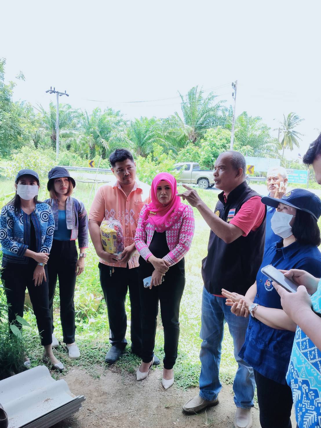 บทบาทองค์กรสตรีและผู้นำ อช. ในการขับเคลื่อนการขจัดความยากจน การส่งเสริมสนับสนุนบทบาทการขับเคลื่อนการขจัดความยากจน และการบูรณาการงาน อำเภอละงู จังหวัดสตูล