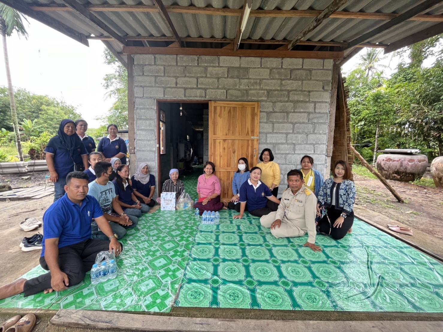 บทบาทองค์กรสตรีและผู้นำ อช. ในการขับเคลื่อนการขจัดความยากจน การส่งเสริมสนับสนุนบทบาทการขับเคลื่อนการขจัดความยากจน และการบูรณาการงาน ณ สำนักงานพัฒนาชุมชนจังหวัดตรัง