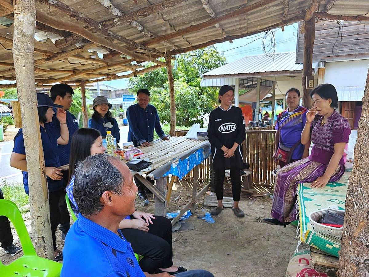 กรมการพัฒนาชุมชนสนับสนุนการดำเนินงานขับเคลื่อนการขจัดความยากจนคณะกรรมการพัฒนาสตรีจังหวัดเลย