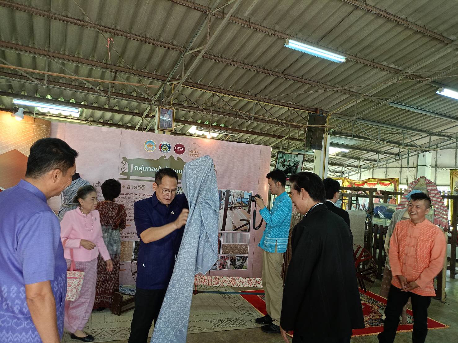 ลงพี้นที่จังหวัดนครสวรรค์และจังหวัดพิจิตร เพื่อเข้าร่วมการคัดเลือกหมู่บ้านหัตถกรรมดีเด่น ประจำปี 2566 โดยมีวัตถุประสงค์เพื่อคัดเลือกเข้ารับรางวัล ” หม่อมงามจิตต์ บุรฉัตร” ประจำปี 2566