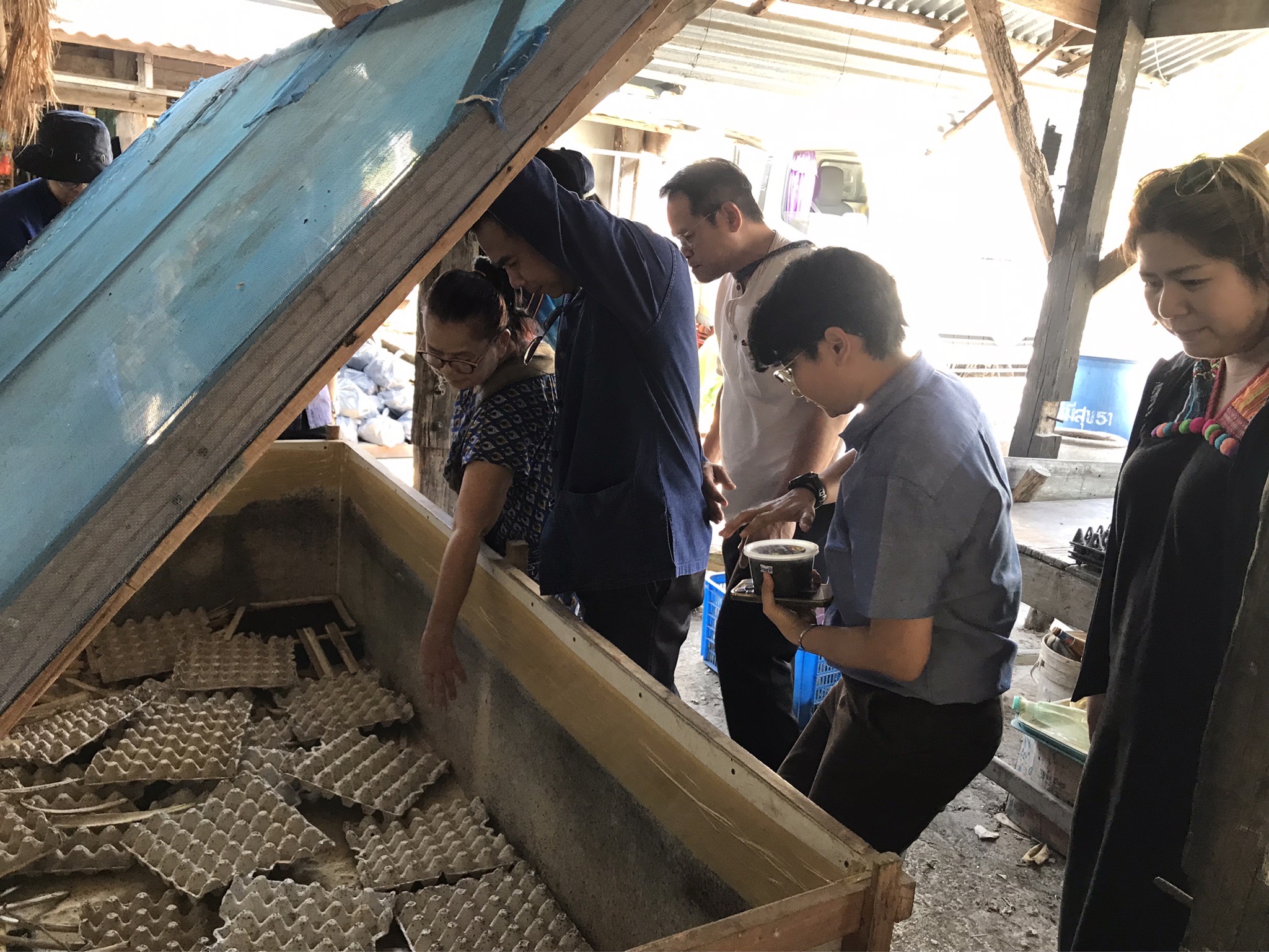 โครงการพัชรสุธาคชานุรักษ์ กิจกรรมสนับสนุนการพัฒนาหมู่บ้านคนรักษ์ช้าง จังหวัดชลบุรี