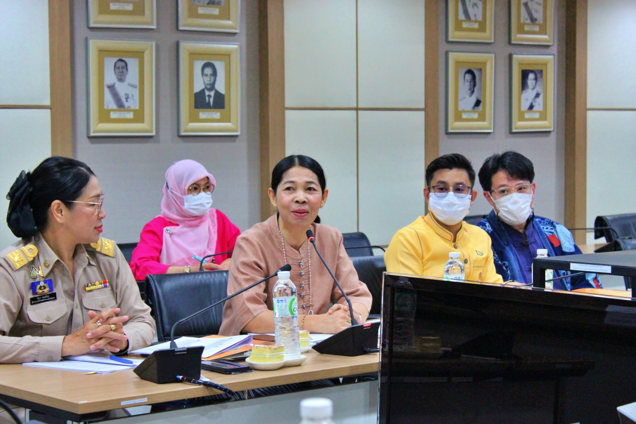 กรมการพัฒนาชุมชน  และสำนักงานคณะกรรมการการเลือกตั้งร่วมหารือและวางแผนการดำเนินงาน      ร่วมกันตามมติคณะรัฐมนตรี