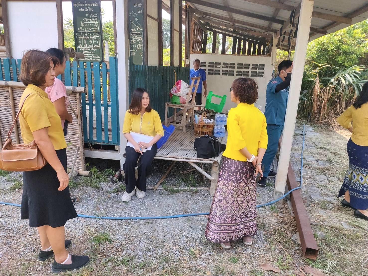 กรมการพัฒนาชุมชน กระทรวงมหาดไทย ร่วมกับ มูลนิธิป่อเต็กตึ๊ง ลงพื้นที่เพื่อจัดเก็บข้อมูลครัวเรือนยากจนเป้าหมาย อำเภอเสาไห้ จังหวัดสระบุรี