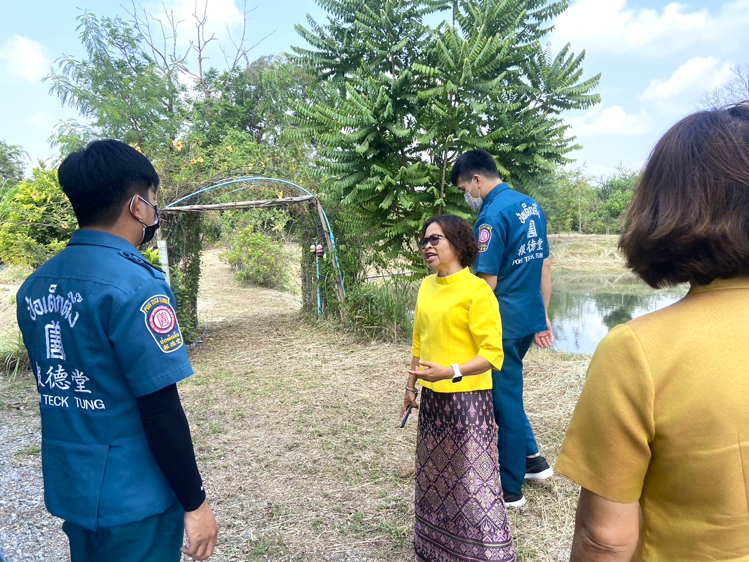 กรมการพัฒนาชุมชน กระทรวงมหาดไทย ร่วมกับ มูลนิธิป่อเต็กตึ๊ง ลงพื้นที่เพื่อจัดเก็บข้อมูลครัวเรือนยากจนเป้าหมาย อำเภอเสาไห้ จังหวัดสระบุรี