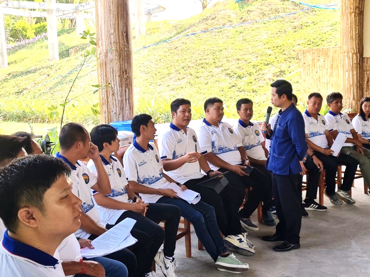 กิจกรรมถอดบทเรียนความสำเร็จ และ ถ่ายทำตัวอย่างการจัดเวทีบูรณาการแผนพัฒนาตำบล เพื่อจัดทำสื่อการเรียนรู้ประกอบบทเรียน E-Learning ณ ตำบลบางพระ อำเภอศรีราชา จังหวัดชลบุรี