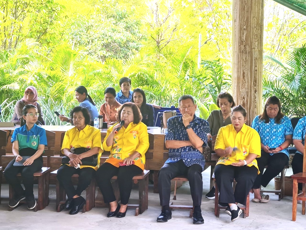 กิจกรรมถอดบทเรียนความสำเร็จ และ ถ่ายทำตัวอย่างการจัดเวทีบูรณาการแผนพัฒนาตำบล เพื่อจัดทำสื่อการเรียนรู้ประกอบบทเรียน E-Learning ณ ตำบลบางพระ อำเภอศรีราชา จังหวัดชลบุรี