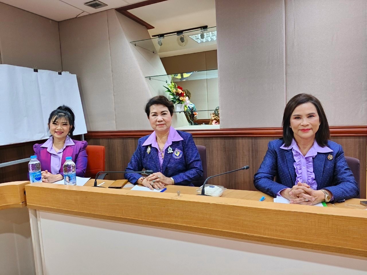 ประชุมคณะกรรมการสมาคมผู้นำสตรีพัฒนาชุมชนไทยครั้งที่1/ 2567