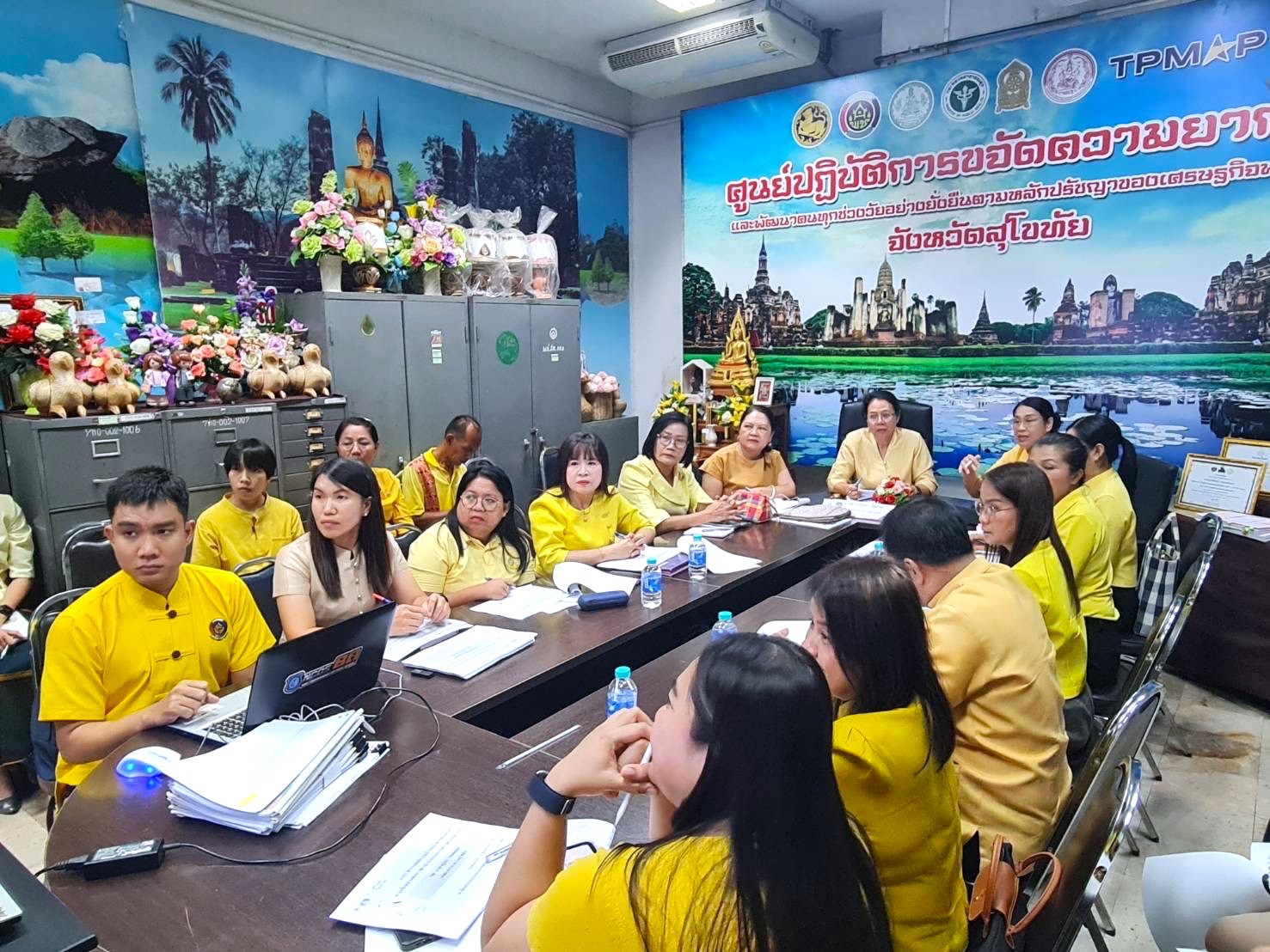 สำนักเสริมสร้างความเข้มแข็งชุมชนลงพื้นที่ติดตามสนับสนุนการดำเนินงานศูนย์เรียนรู้การพัฒนาคุณภาพชีวิตตามหลักทฤษฎีใหม่ ประยุกต์สู่ “โคก หนอง นา” จังหวัดสุโขทัย