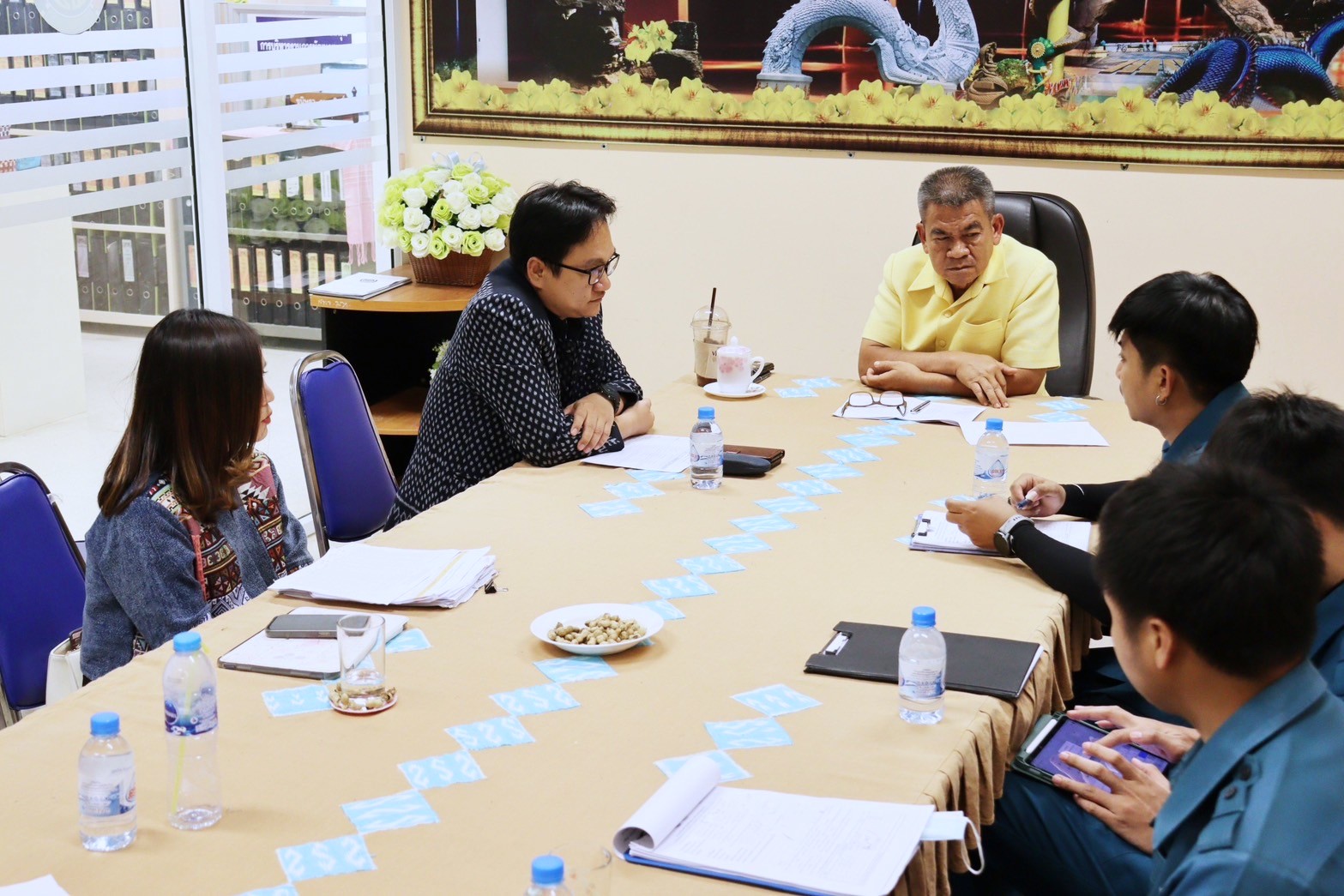 กรมการพัฒนาชุมชน ร่วมกับ มูลนิธิป่อเต็กตึ้ง ลงพื้นที่จัดเก็บข้อมูลครัวเรือนยากจนเป้าหมายสนับสนุนวัสดุอุปกรณ์ประกอบอาชีพ จังหวัดมุกดาหาร
