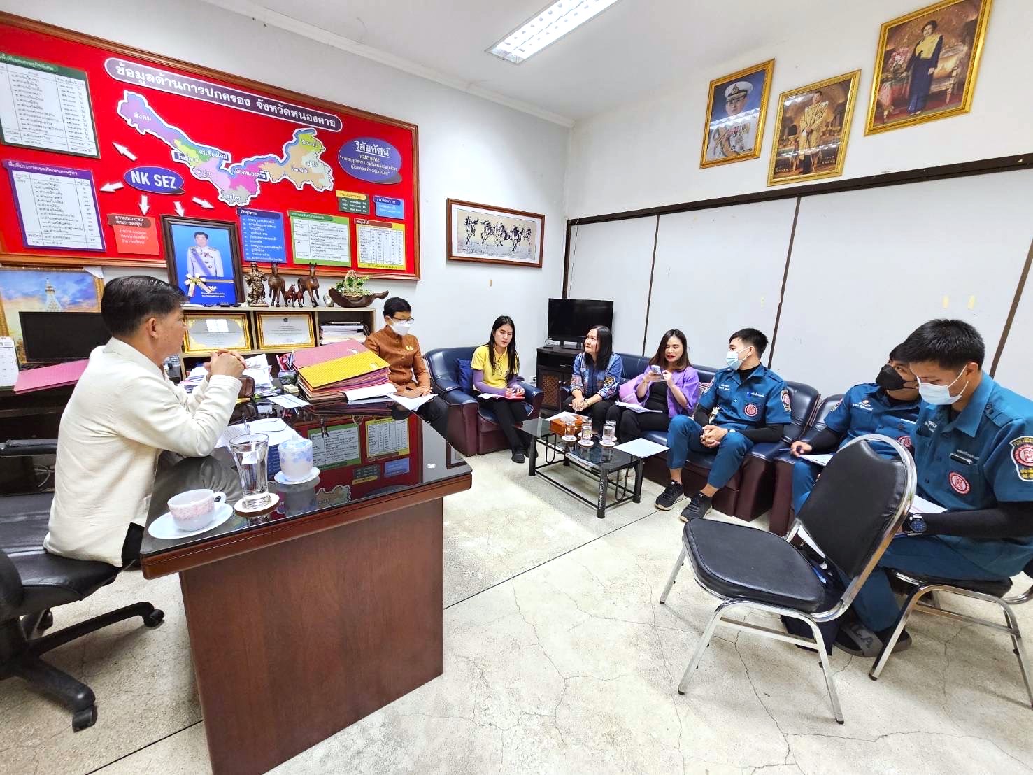 กรมการพัฒนาชุมชน ร่วมกับ มูลนิธิป่อเต็กตึ้ง ลงพื้นที่จัดเก็บข้อมูลครัวเรือนยากจนเป้าหมายสนับสนุนวัสดุอุปกรณ์ประกอบอาชีพ จังหวัดหนองคาย