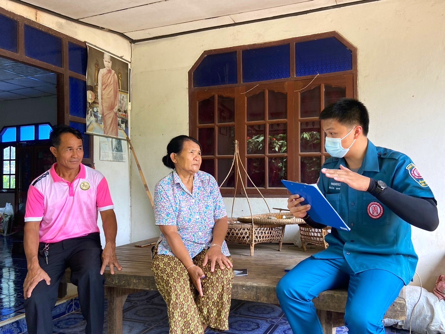 กรมการพัฒนาชุมชน ร่วมกับ มูลนิธิป่อเต็กตึ้ง ลงพื้นที่จัดเก็บข้อมูลครัวเรือนยากจนเป้าหมายสนับสนุนวัสดุอุปกรณ์ประกอบอาชีพ จังหวัดหนองคาย