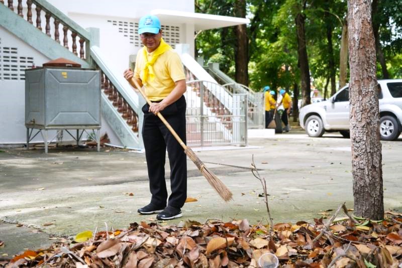 พช.ร่วมกิจกรรม “รวมพลังสร้างสัปปายะสู่วัดด้วยวิถี 5 ส” (Big Cleaning Day) เฉลิมพระเกียรติ สมเด็จพระนางเจ้า ฯ พระบรมราชินี