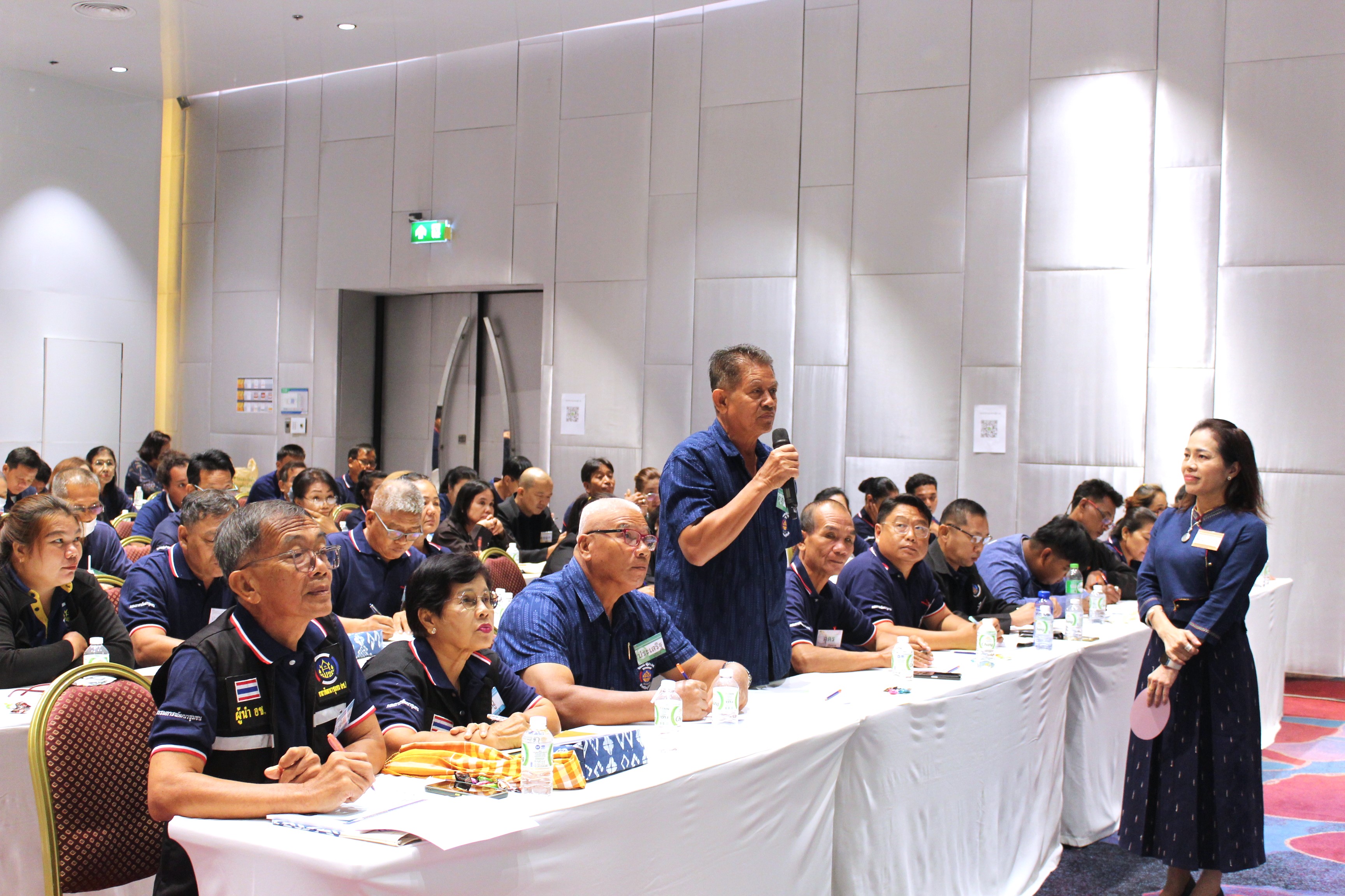 การประชุมเชิงปฏิบัติการเสริมสร้างศักยภาพคณะกรรมการชมรมผู้นําอาสาพัฒนาชุมชน ระหว่างวันที่ 12 – 14 มิถุนายน 2567