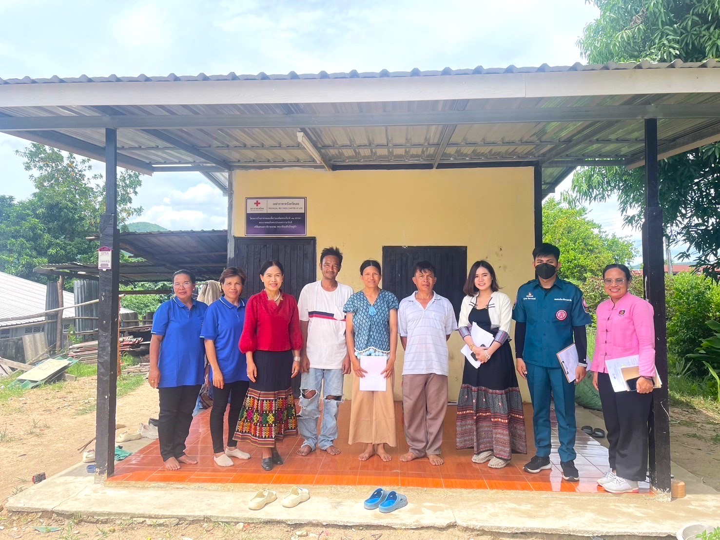 กรมการพัฒนาชุมชน ร่วมกับ มูลนิธิป่อเต็กตึ้ง ลงพื้นที่จัดเก็บข้อมูลครัวเรือนยากจนเป้าหมายสนับสนุนวัสดุอุปกรณ์ประกอบอาชีพ จังหวัดเลย