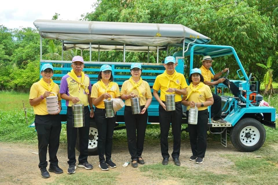 หัวหน้าผู้ตรวจราชการกรม เป็นประธานโครงการขยายผลการพัฒนาพื้นที่ต้นแบบการพัฒนาคุณภาพชีวิตตามหลักทฤษฎีใหม่ ประยุกต์สู่ “โคก หนอง นา“ เฉลิมพระเกียรติ พระบาทสมเด็จพระเจ้าอยู่หัว กิจกรรม ”เอามื้อสามัคคี ทำความดี ถวายเป็นพระราชกุศล“ ณ จังหวัดเพชรบุรี
