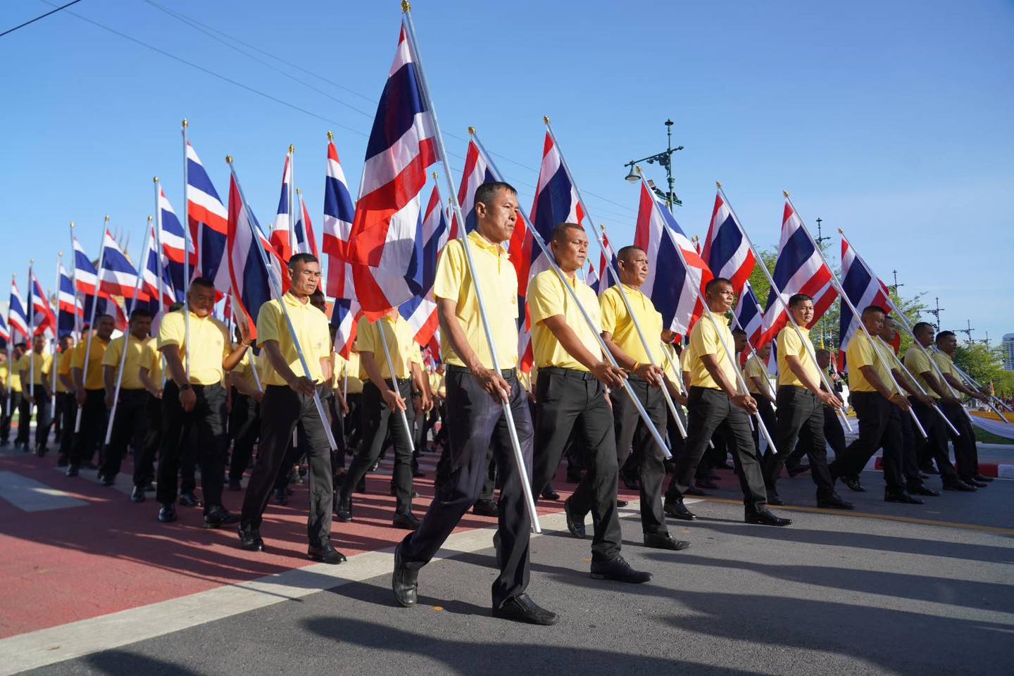 กรมการพัฒนาชุมชน ร่วมพิธีรับมอบธงตราสัญลักษณ์งานเฉลิมพระเกียรติพระบาทสมเด็จพระเจ้าอยู่หัว เนื่องในโอกาสพระราชพิธีมหามงคลเฉลิมพระชนมพรรษา 6 รอบ 28 กรกฎาคม 2567