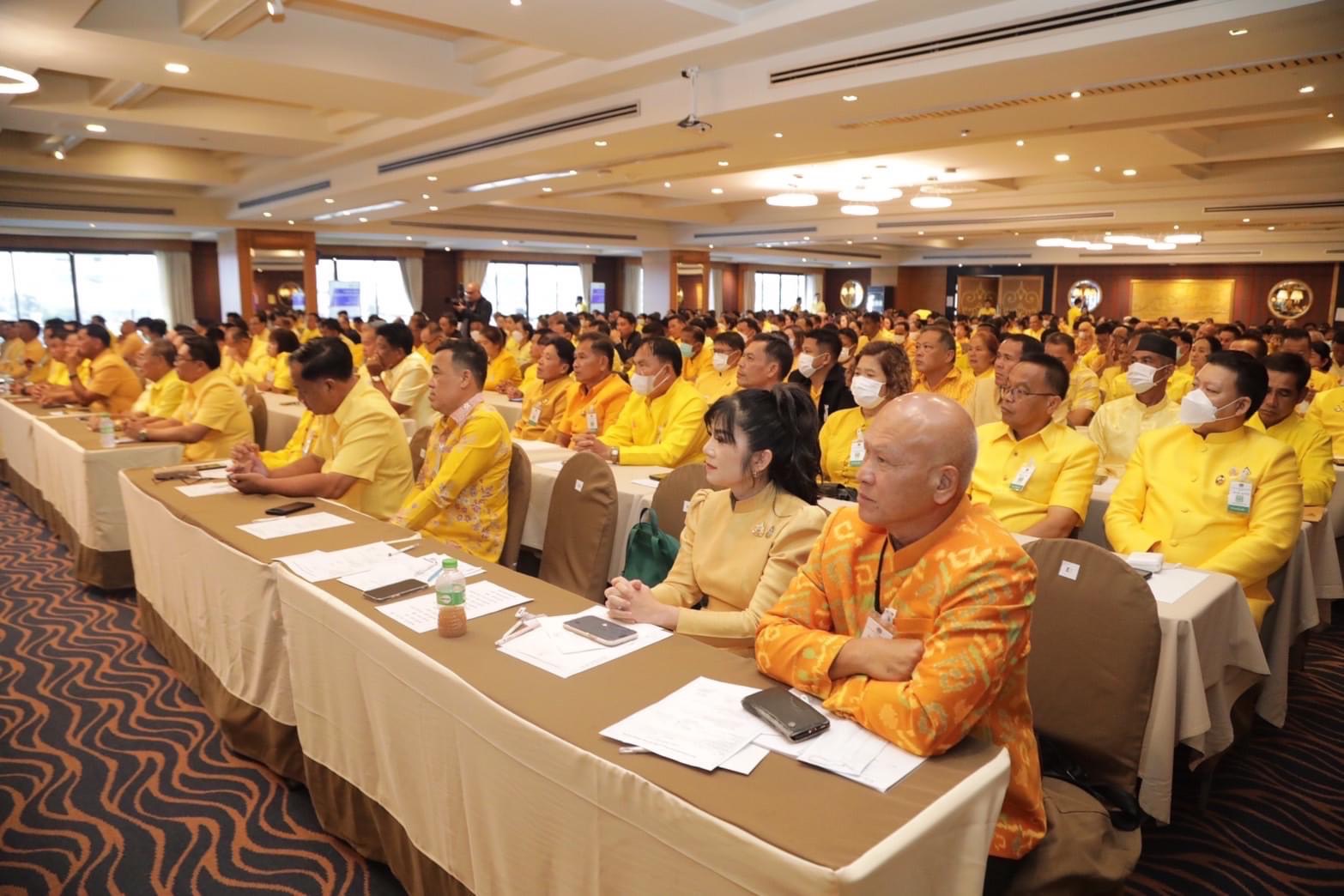 อธิบดี พช. พบปะผู้นำชุมชน ย้ำหน้าที่ผู้นำต้องสร้างความสามัคคีในชุมชน มีจิตอาสา เทิดทูนรักษาสถาบันหลักของชาติ โครงการ “สัมมนาผู้นำองค์การเครือข่ายพัฒนาชุมชนดีเด่น” ประจำปี 2567