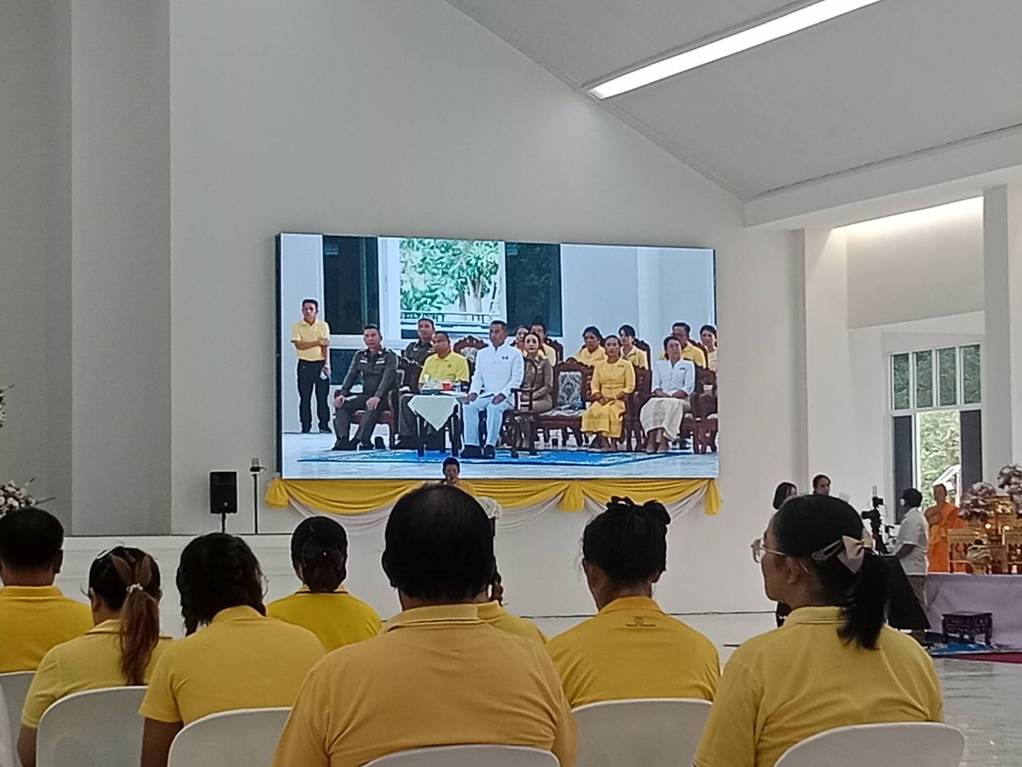 พช. ร่วมพิธีเจริญพระพุทธมนต์ เจริญจิตตภาวนา ถวายพระพรชัยมงคล แด่พระบาทสมเด็จพระเจ้าอยู่หัว