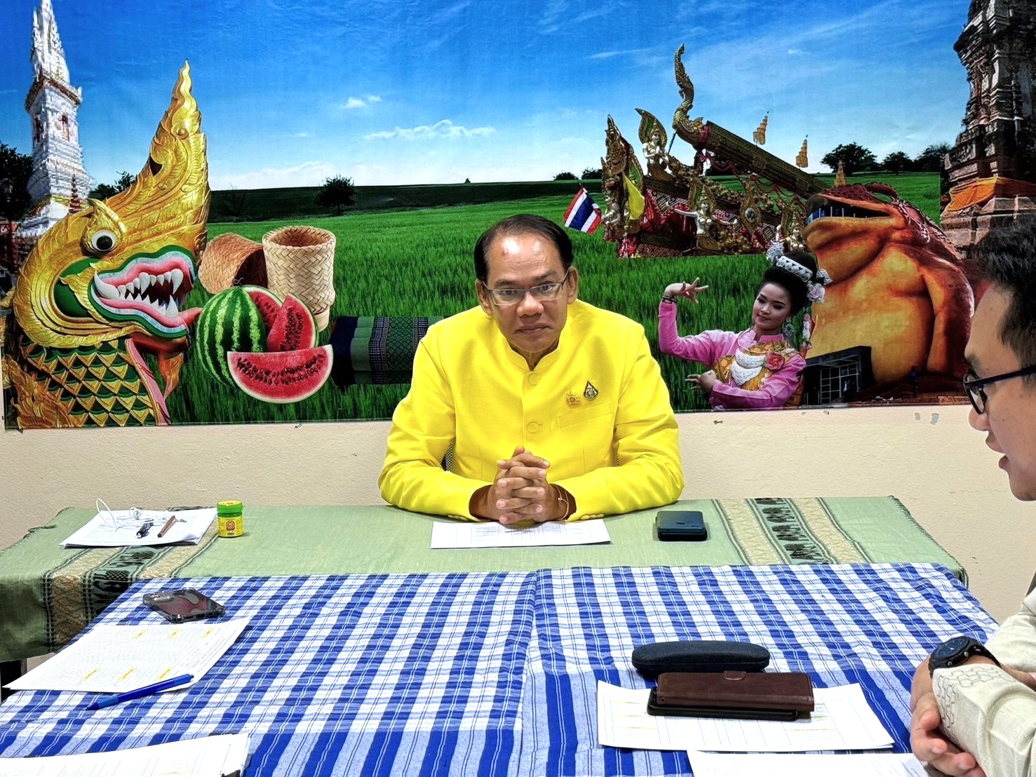 กรมการพัฒนาชุมชน ร่วมกับ มูลนิธิป่อเต็กตึ้ง ลงพื้นที่จัดเก็บข้อมูลครัวเรือนยากจนเป้าหมายสนับสนุนวัสดุอุปกรณ์ประกอบอาชีพ จังหวัดยโสธร