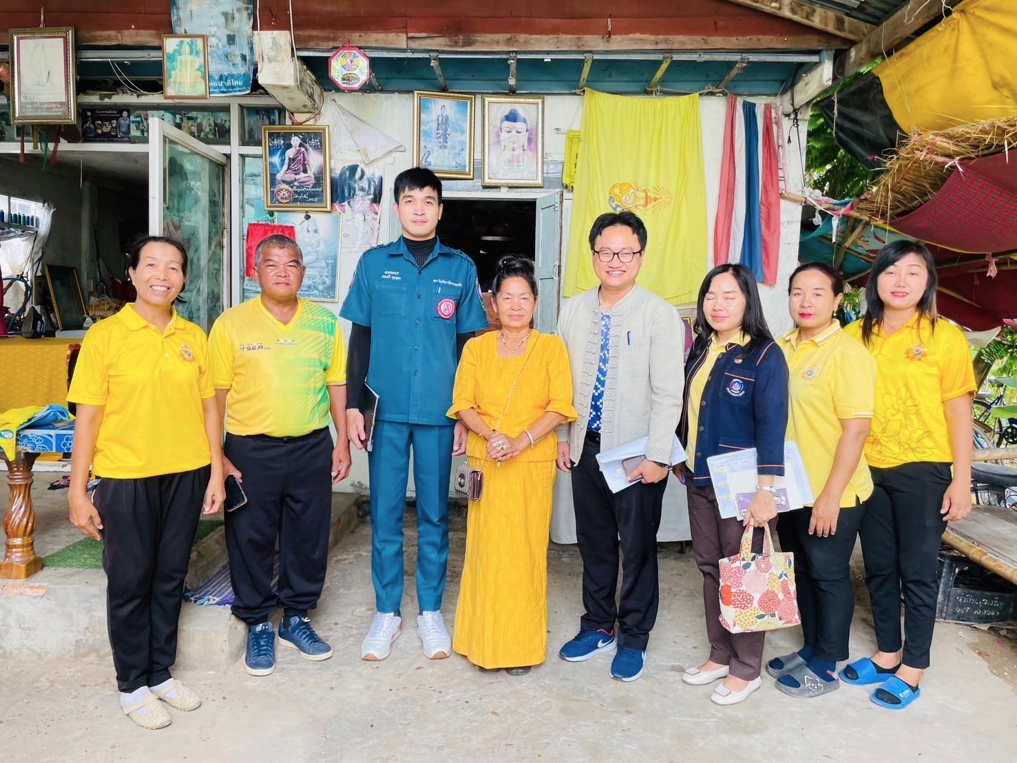 กรมการพัฒนาชุมชน ร่วมกับ มูลนิธิป่อเต็กตึ้ง ลงพื้นที่จัดเก็บข้อมูลครัวเรือนยากจนเป้าหมายสนับสนุนวัสดุอุปกรณ์ประกอบอาชีพ จังหวัดยโสธร