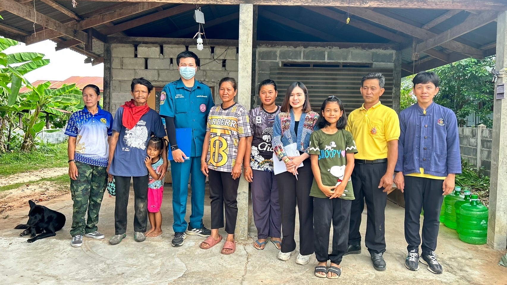 กรมการพัฒนาชุมชน ร่วมกับ มูลนิธิป่อเต็กตึ้ง ลงพื้นที่จัดเก็บข้อมูลครัวเรือนยากจนเป้าหมายสนับสนุนวัสดุอุปกรณ์ประกอบอาชีพ จังหวัดยโสธร