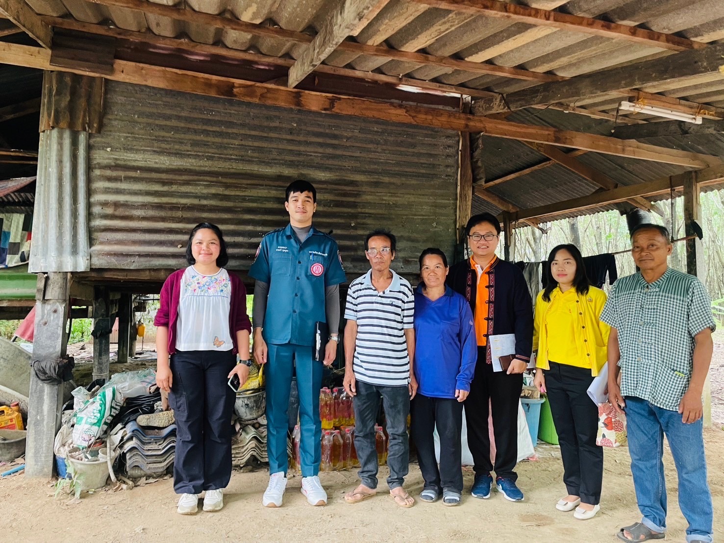 กรมการพัฒนาชุมชน ร่วมกับ มูลนิธิป่อเต็กตึ้ง ลงพื้นที่จัดเก็บข้อมูลครัวเรือนยากจนเป้าหมายสนับสนุนวัสดุอุปกรณ์ประกอบอาชีพ จังหวัดยโสธร