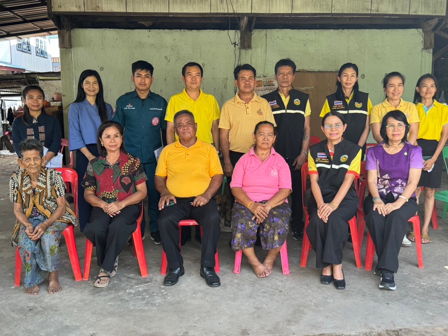 กรมการพัฒนาชุมชน ร่วมกับ มูลนิธิป่อเต็กตึ้ง ลงพื้นที่จัดเก็บข้อมูลครัวเรือนยากจนเป้าหมายสนับสนุนวัสดุอุปกรณ์ประกอบอาชีพ จังหวัดยโสธร