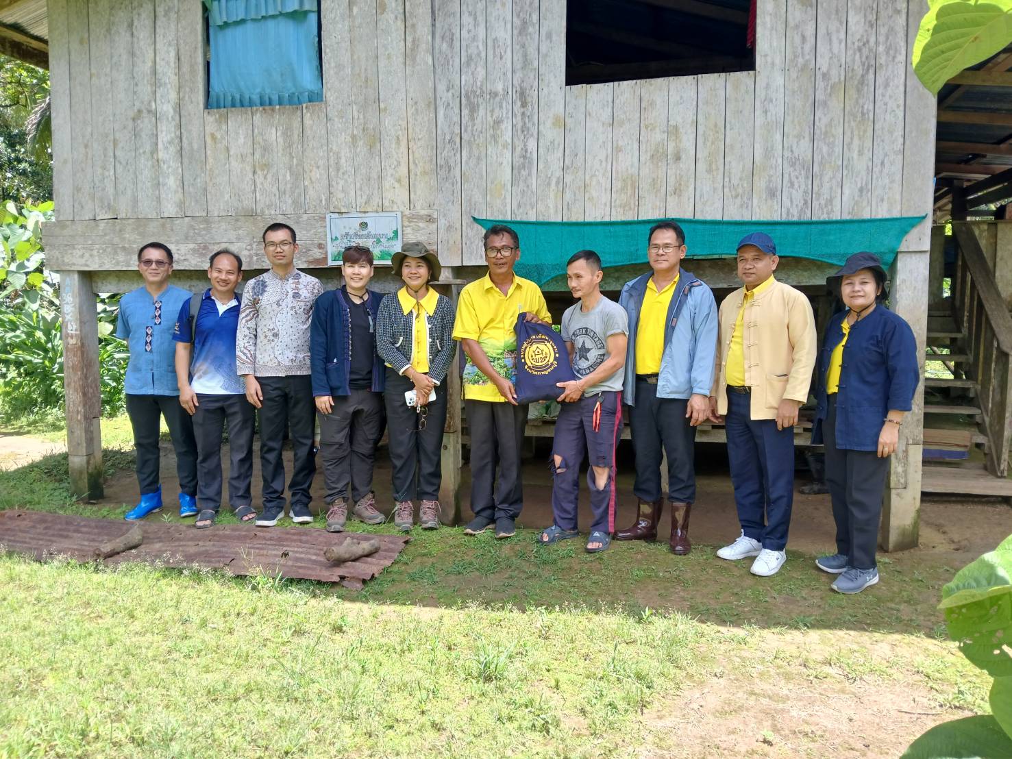 สำนักเสริมสร้างความเข้มแข็งชุมชน บูรณาการคณะทำงานขับ เคลื่อนโครงการพัฒนา ชุมชนในเขตรักษาพันธุ์สัตว์ป่าและอุทยานแห่ง ชาติ จังหวัดกาญจนบุรี